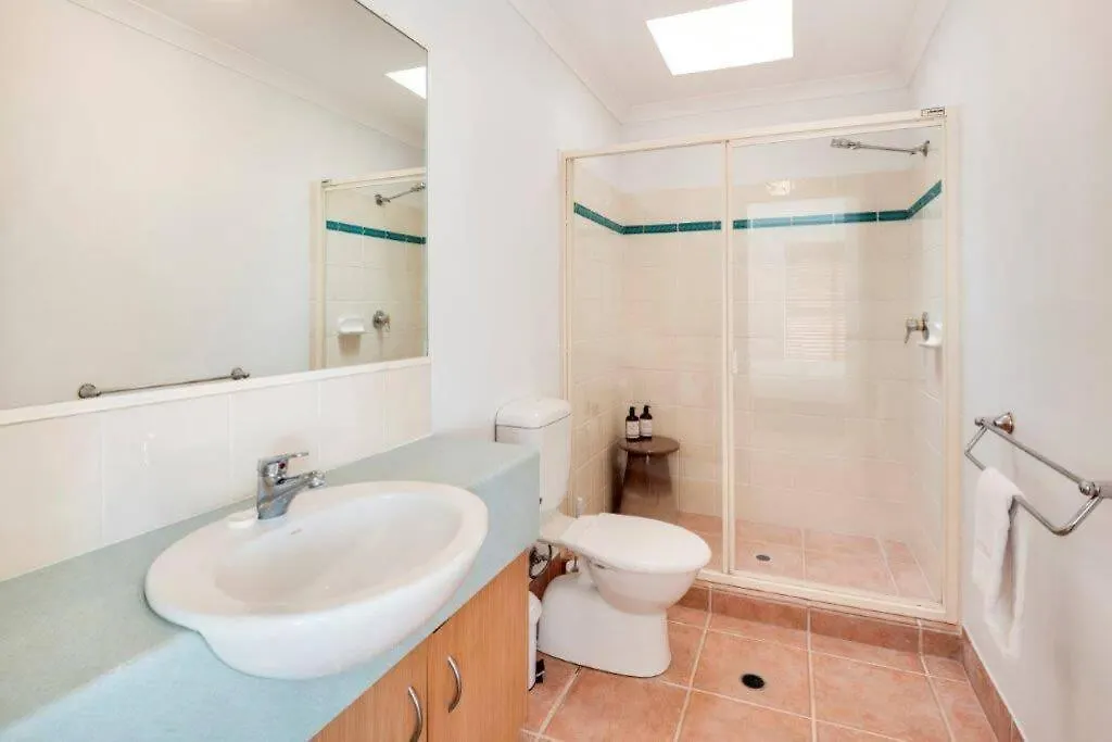 The Sunshell Sanctury, Close To Noosa River Noosaville