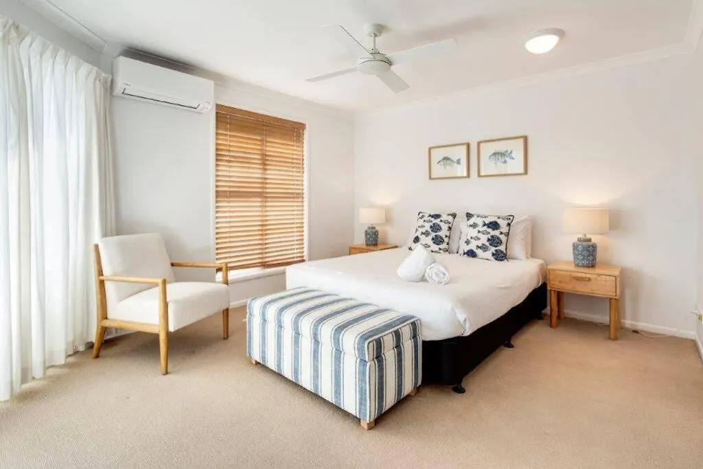 The Sunshell Sanctury, Close To Noosa River Noosaville 0*,